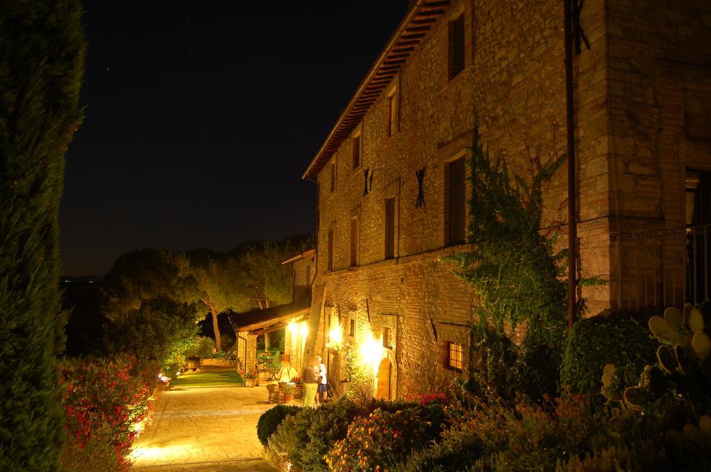 Agriturismo Casale Dei Frontini San Terenziano Kültér fotó