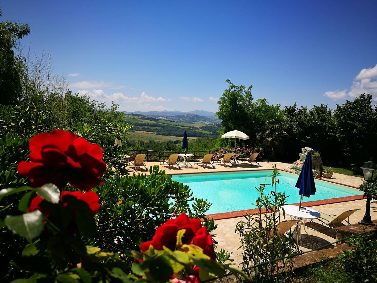 Agriturismo Casale Dei Frontini San Terenziano Kültér fotó