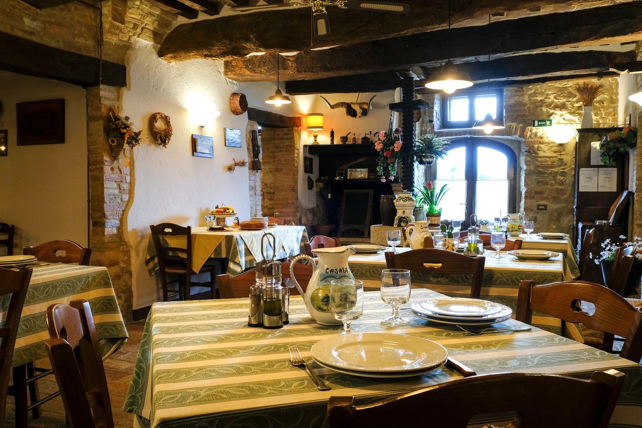 Agriturismo Casale Dei Frontini San Terenziano Kültér fotó