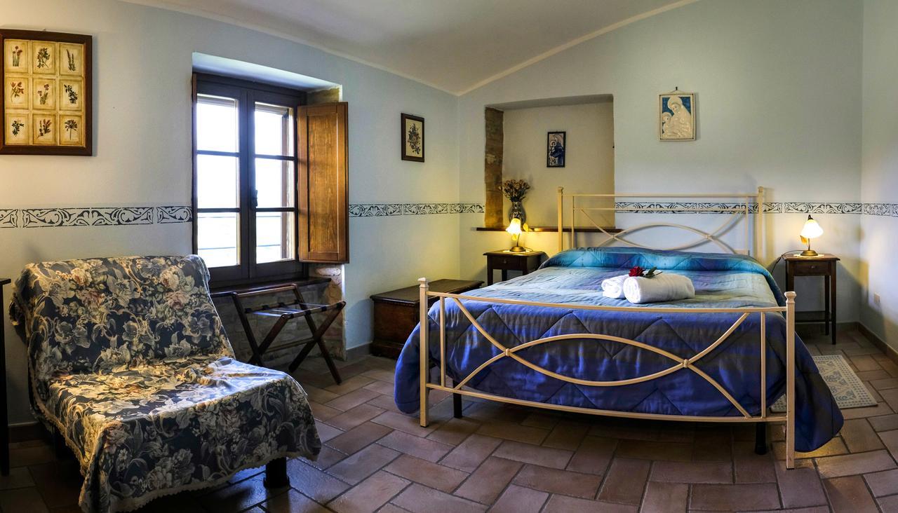 Agriturismo Casale Dei Frontini San Terenziano Kültér fotó
