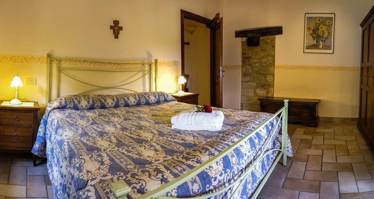 Agriturismo Casale Dei Frontini San Terenziano Kültér fotó