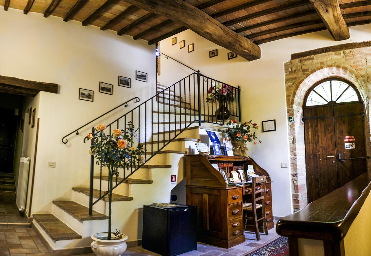 Agriturismo Casale Dei Frontini San Terenziano Kültér fotó